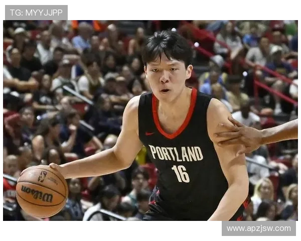 杨瀚森贡献9分6篮板 开拓者季前赛惜败勇士未能取胜