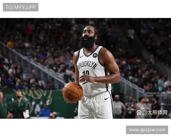 哈登谈最后一投被犯规的预感与比赛混乱局面