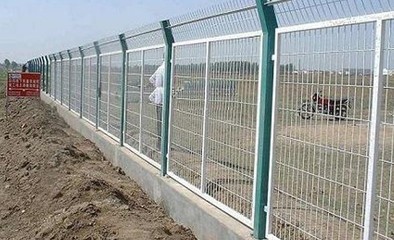 【工厂围墙网 高路公路隔离栅 安平框架护栏网 厂家直销低价低价!】价格,厂家,图片,护栏/围栏/栏杆,安平县嘉津网栏厂-